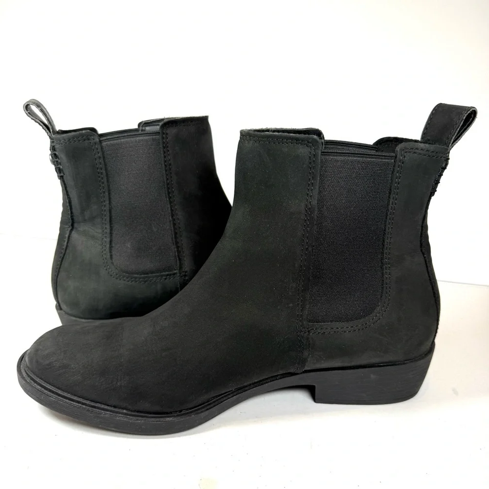 UGG Boots Women’s Emmeth Black Chelsea Ankle Boots with Elastic Panels Size 10‎